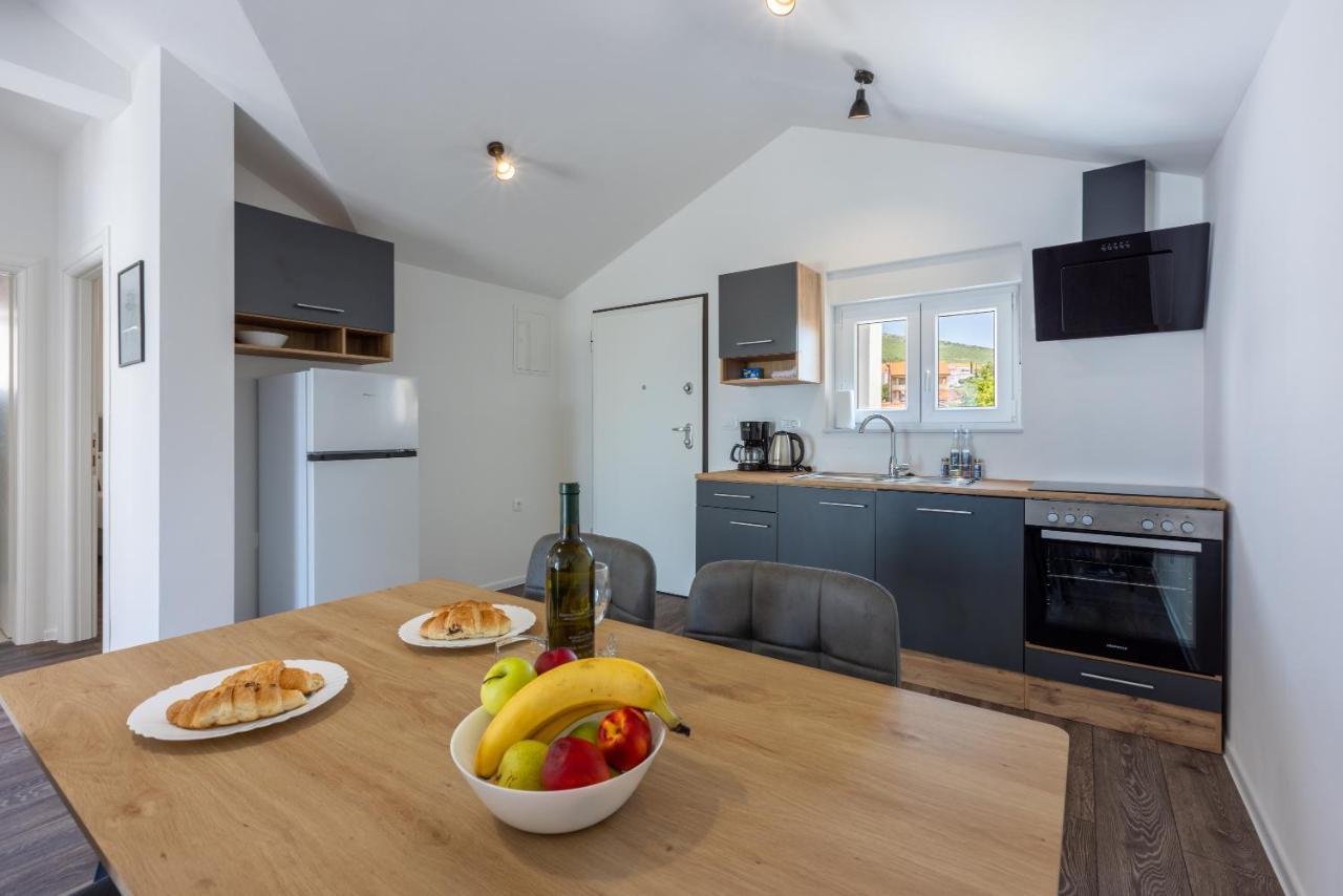 Luxury Apartments Lovorka 3 & 4***/**** Selce Eksteriør billede