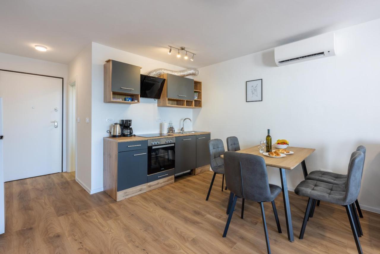 Luxury Apartments Lovorka 3 & 4***/**** Selce Eksteriør billede